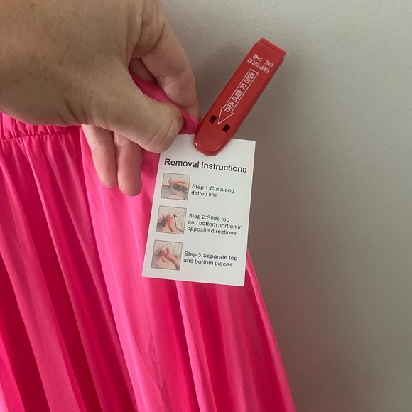 Hot pink Mac Duggal gown, brand new! Barbiecore🎀 - Picture 8 of 8